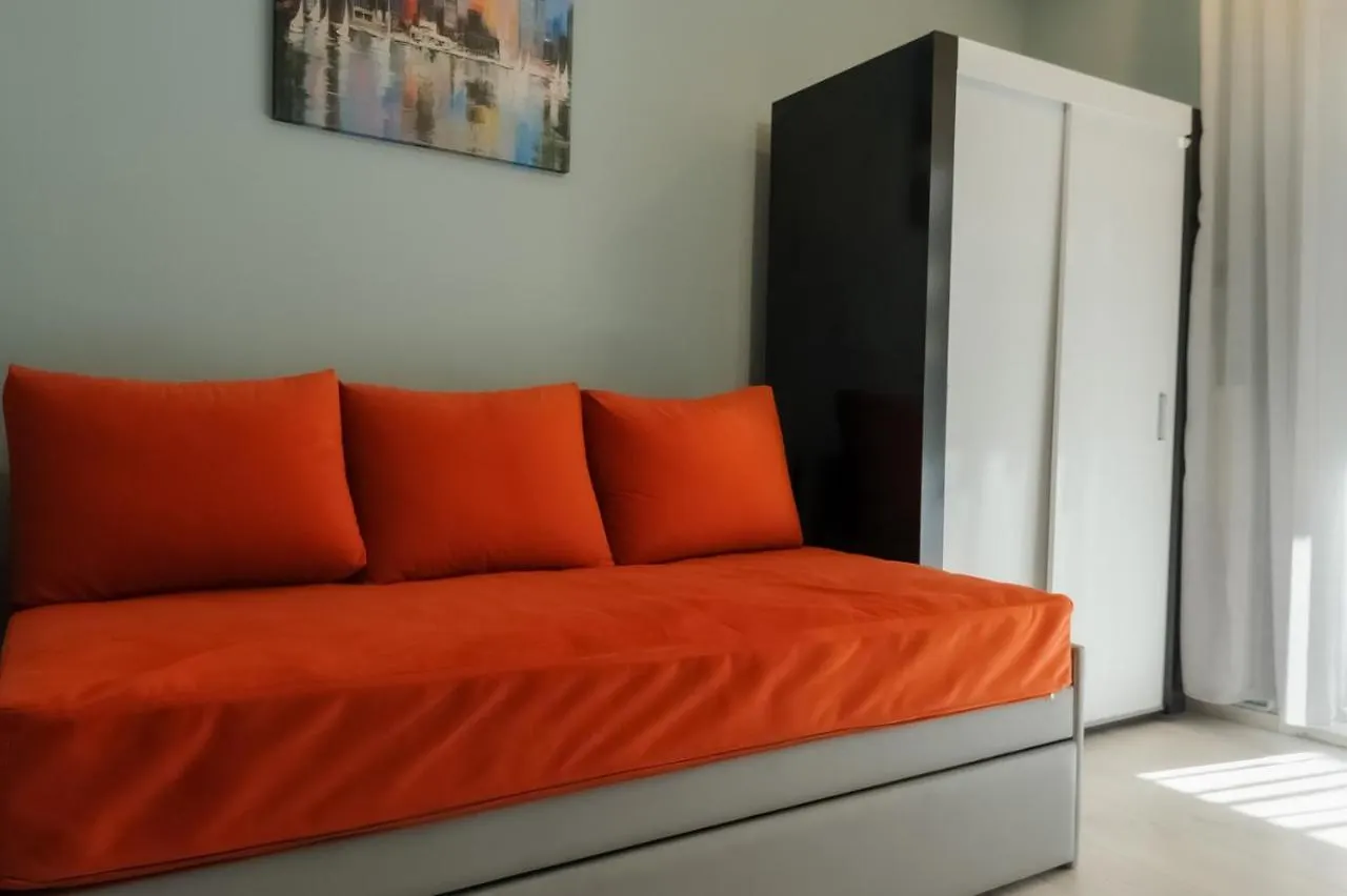 4 Colours Apartment Thessaloniki Greece