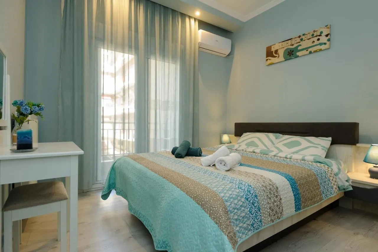 4 Colours Apartment Thessaloniki Greece