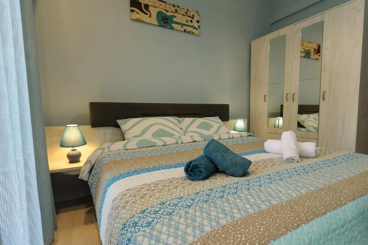 4 Colours Apartment Thessaloniki